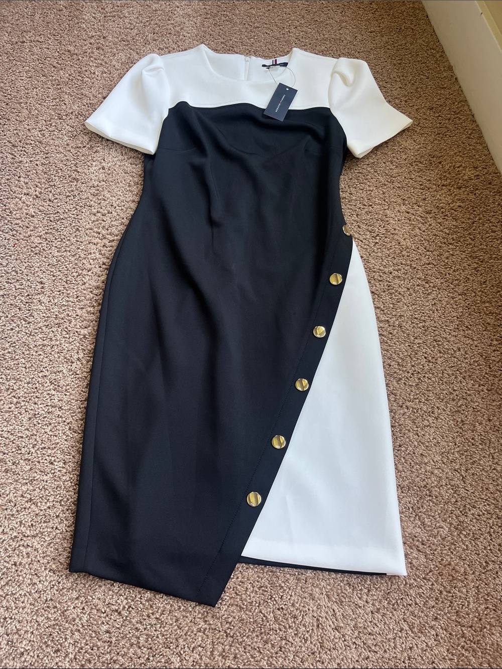 Tommy Hilfiger Black and White Colorblock Sheath Dress with Side Button Trim - Picture 4 of 11